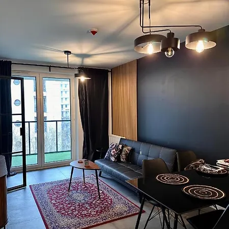 C71 - Metro Wilanowska - Free Underground Parking