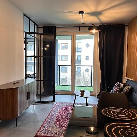 Apartment C71 - Metro Wilanowska - Free Underground Parking Warsaw