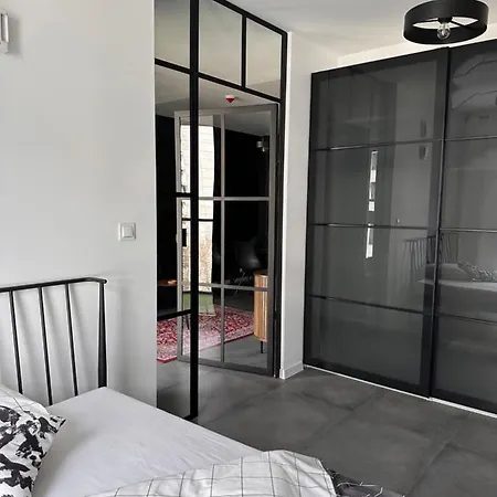 C71 - Metro Wilanowska - Free Underground Parking Varsovie