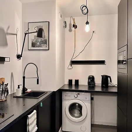 Apartment C71 - Metro Wilanowska - Free Underground Parking Warsaw